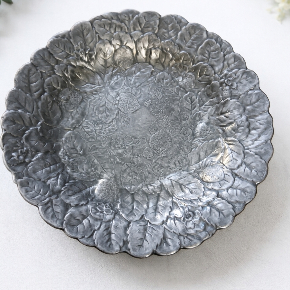 Reed & Barton 1939 Silverplate Serving Tray 13.75" Floral Repousse Vintage Platt